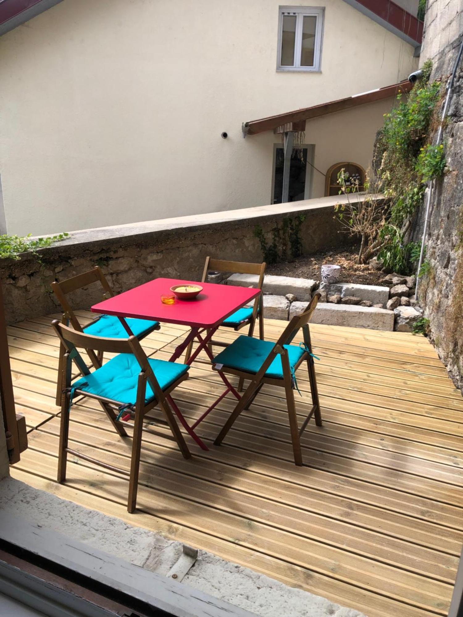 Apartament T2 Avec Terrasse Calme Et Ensoleillee Saint-Claude Zewnętrze zdjęcie