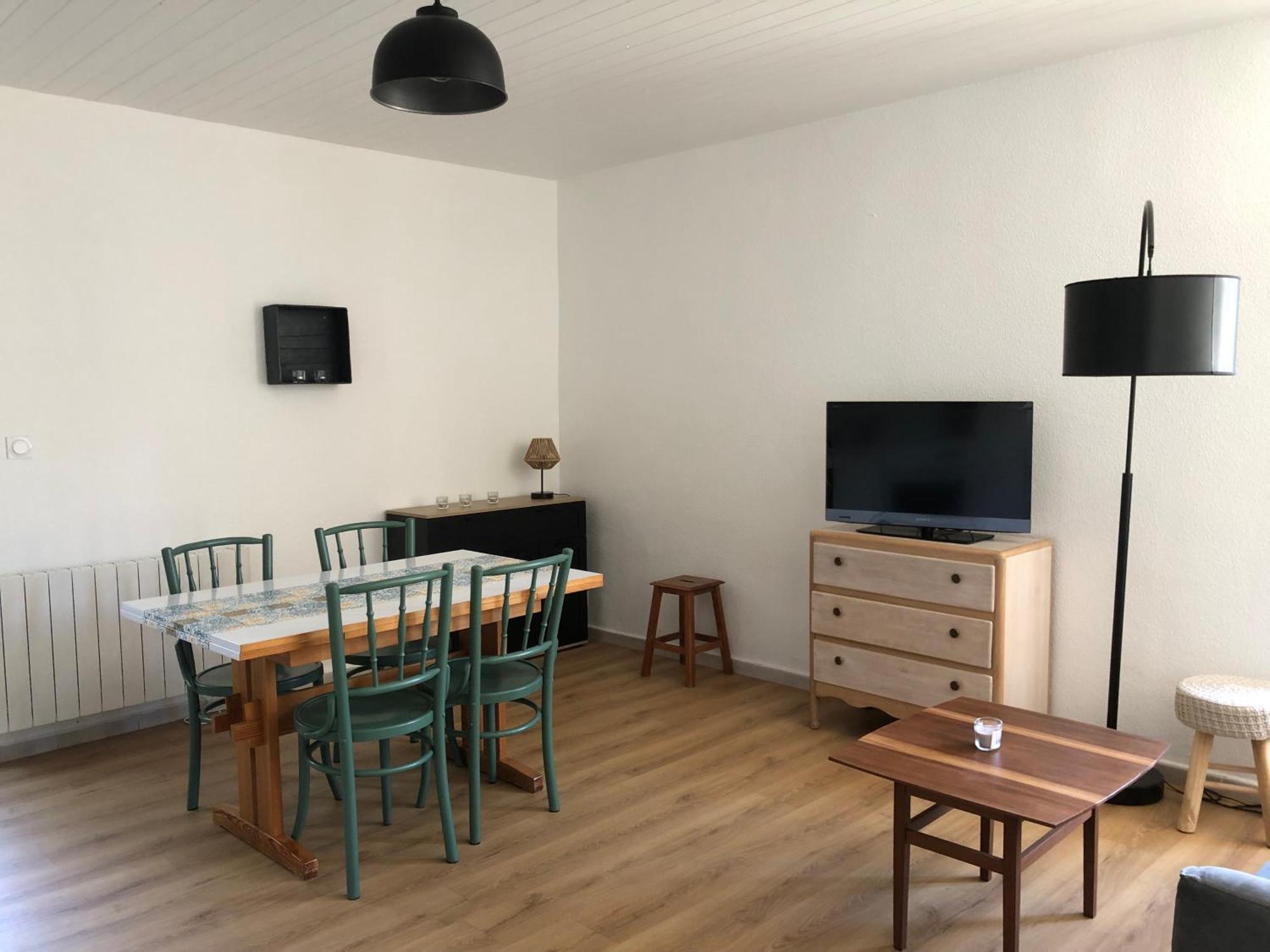 Apartament T2 Avec Terrasse Calme Et Ensoleillee Saint-Claude Zewnętrze zdjęcie